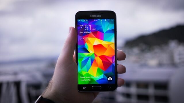 Will the hardware software get affected by unlocking the galaxy s5